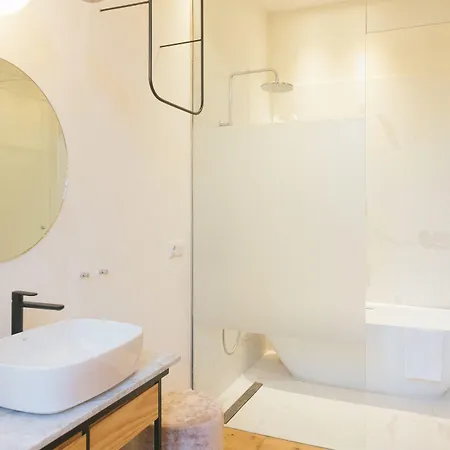 Veintiuno Emblematic - Adults Only 4*