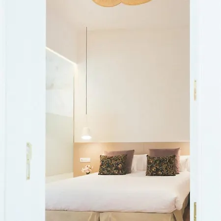 Veintiuno Emblematic By Airnest (adults Only)