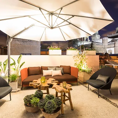 Veintiuno Emblematic - Adults Only