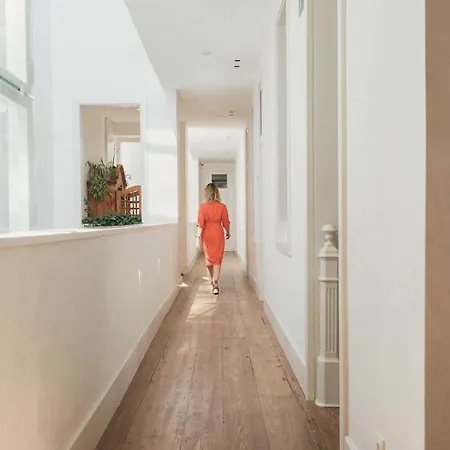 Veintiuno Emblematic - Adults Only 4*